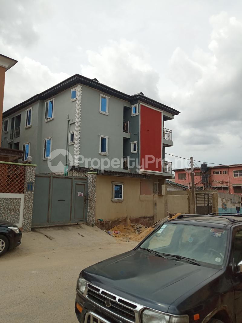 1 bedroom Flat / Apartment for rent Abule Ijesha Abule-Ijesha Yaba Lagos - 0