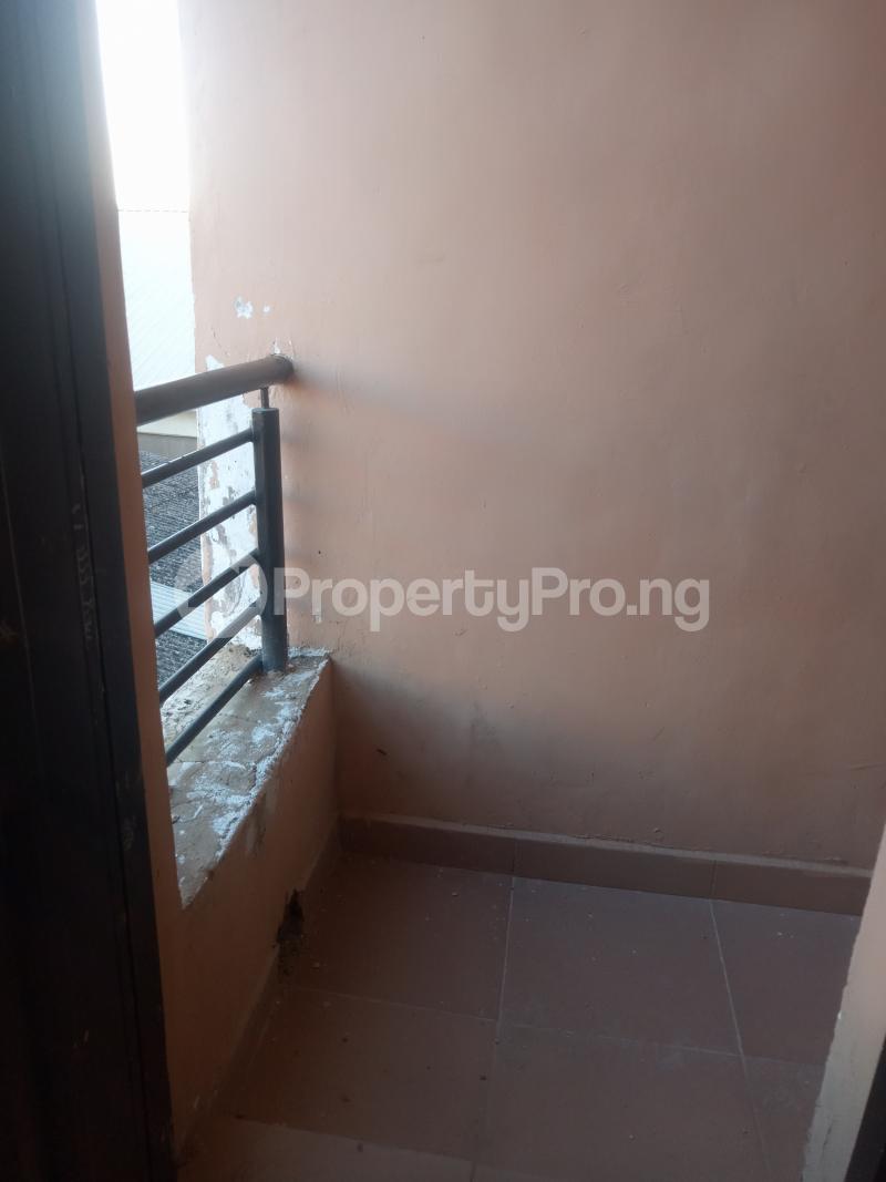 1 bedroom Flat / Apartment for rent Bajulaiye, Fola Agoro Yaba Lagos