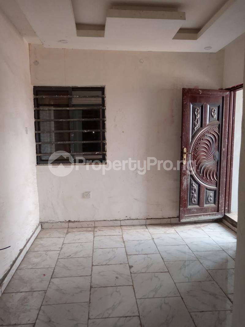 1 bedroom Flat / Apartment for rent Alagomeji Yaba Lagos