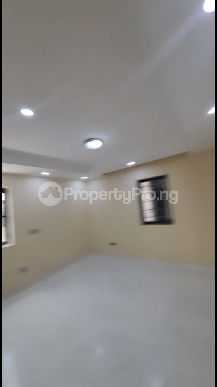 1 bedroom Flat / Apartment for rent Toyin street Ikeja Lagos