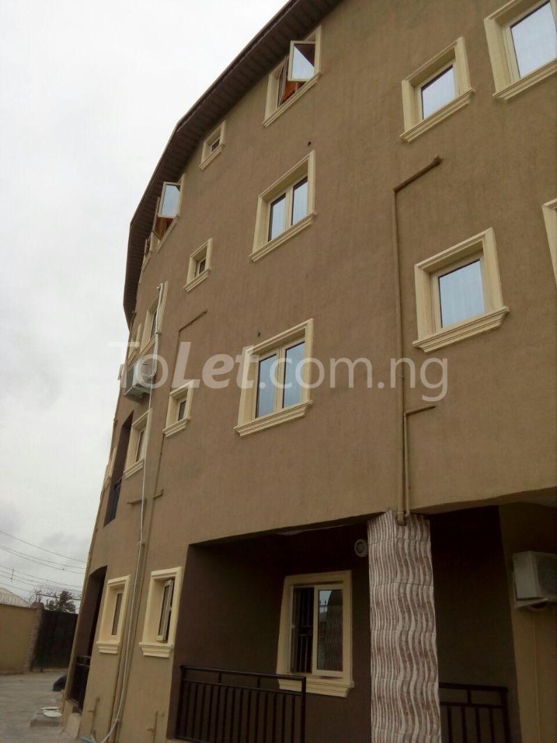 1 bedroom Flat / Apartment for rent Akoka Lagos