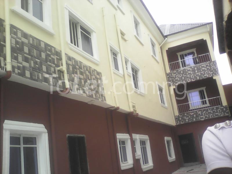 1 bedroom Flat / Apartment for rent Ariwola Street Bucknor Isolo Lagos