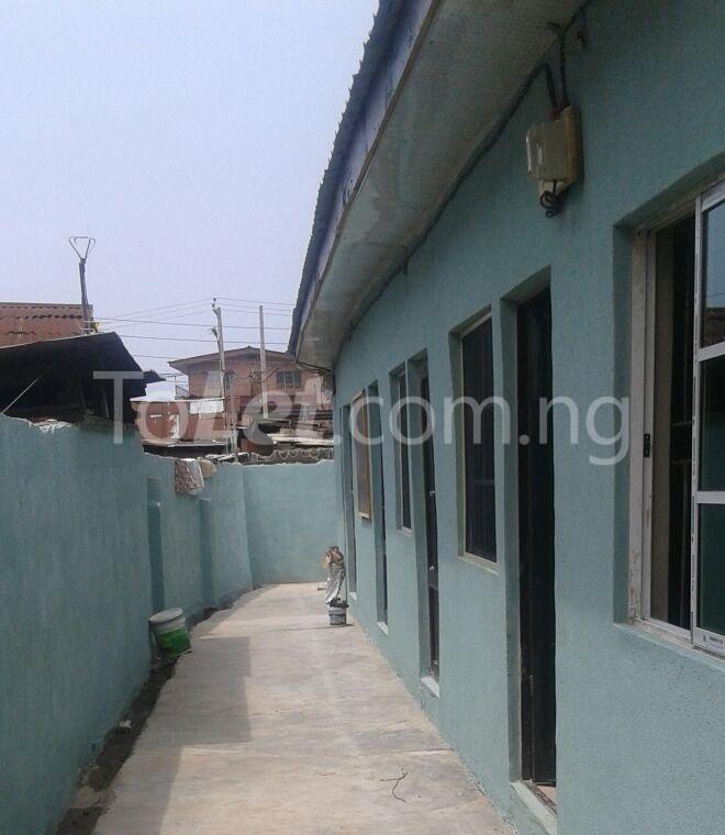 1 bedroom Flat / Apartment for rent Shomolu Shomolu Lagos
