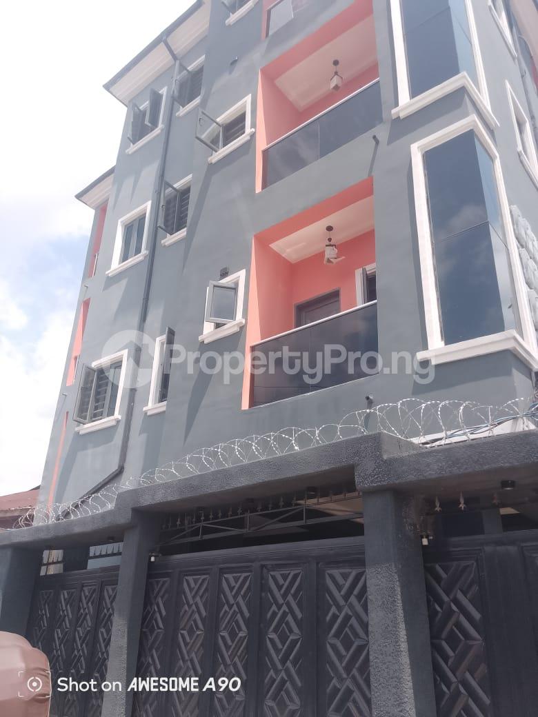 Flat / Apartment for rent Lawanson Surulere Lagos