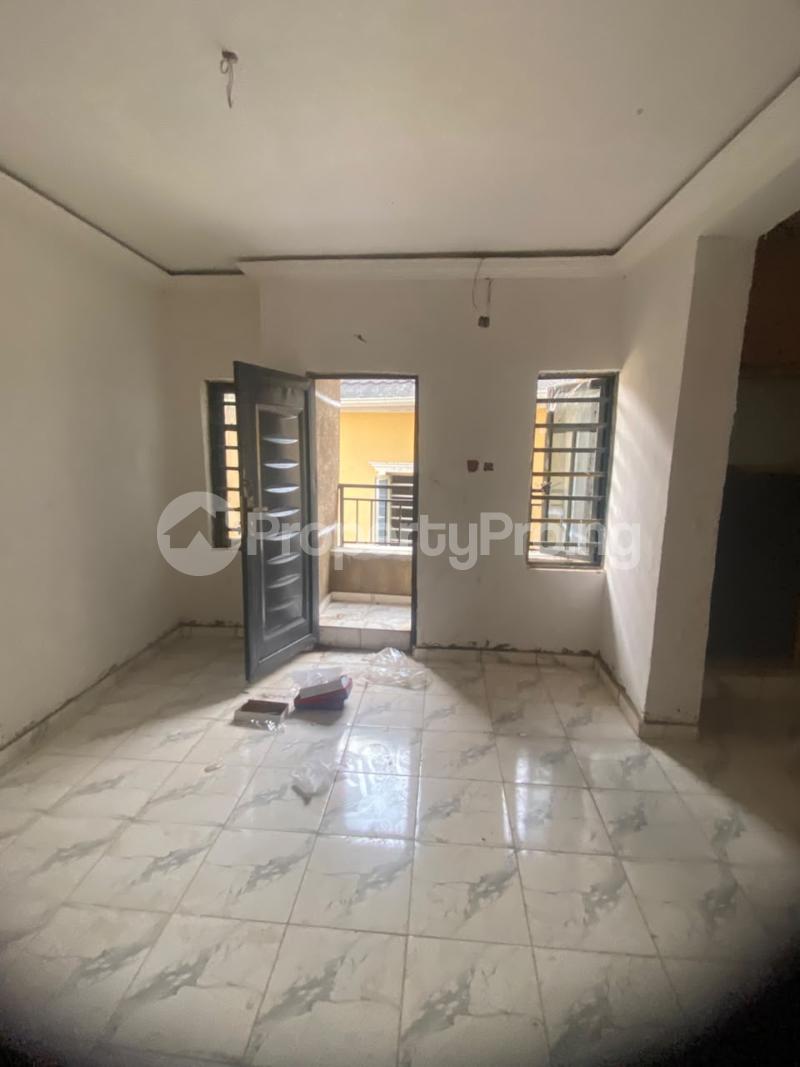 1 bedroom Flat / Apartment for rent Somolu Shomolu Shomolu Lagos