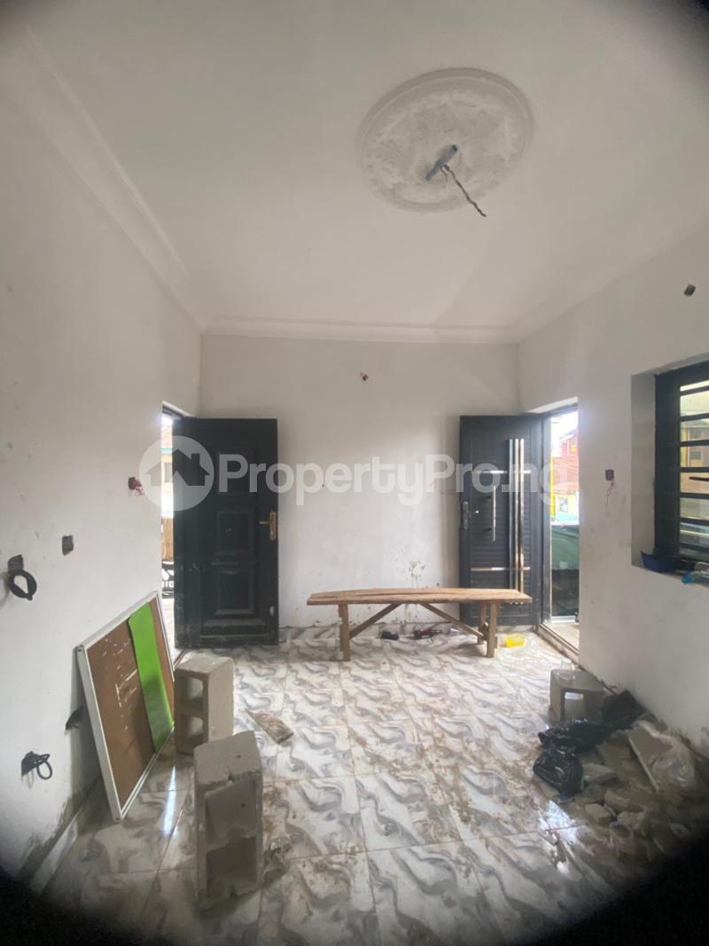 1 bedroom Flat / Apartment for rent Onipan Onipanu Shomolu Lagos