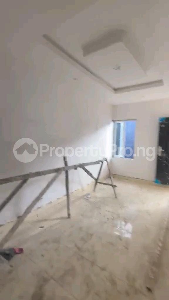 1 bedroom Flat / Apartment for rent Flat (alubarika Street, Ladilak) Bariga Lagos