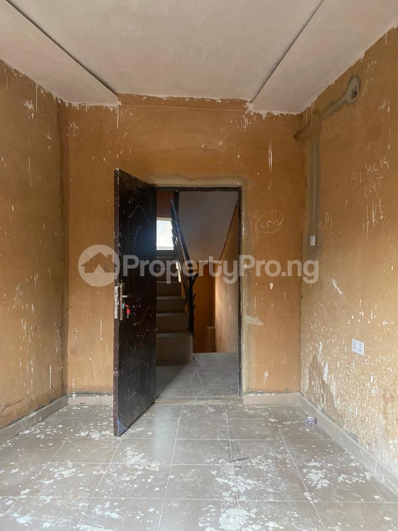 1 bedroom Flat / Apartment for rent Fadeyi Jibowu Yaba Lagos