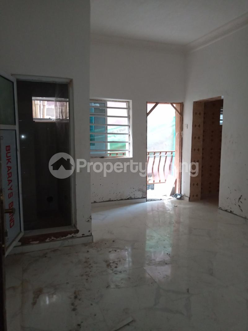 1 bedroom Flat / Apartment for rent Chemist Akoka Yaba Lagos