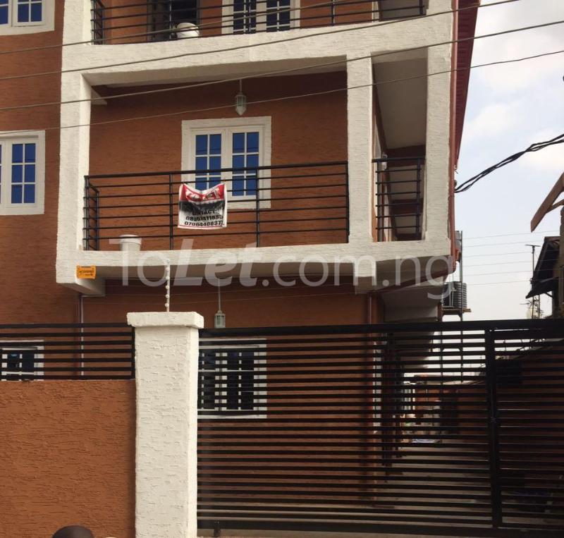 1 bedroom Flat / Apartment for rent Akoka Lagos