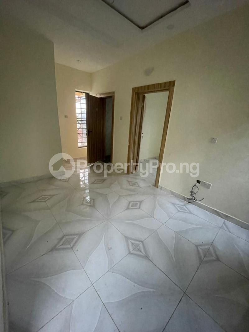 1 bedroom Flat / Apartment for rent Development Town Makoko Sabo Yaba Lagos