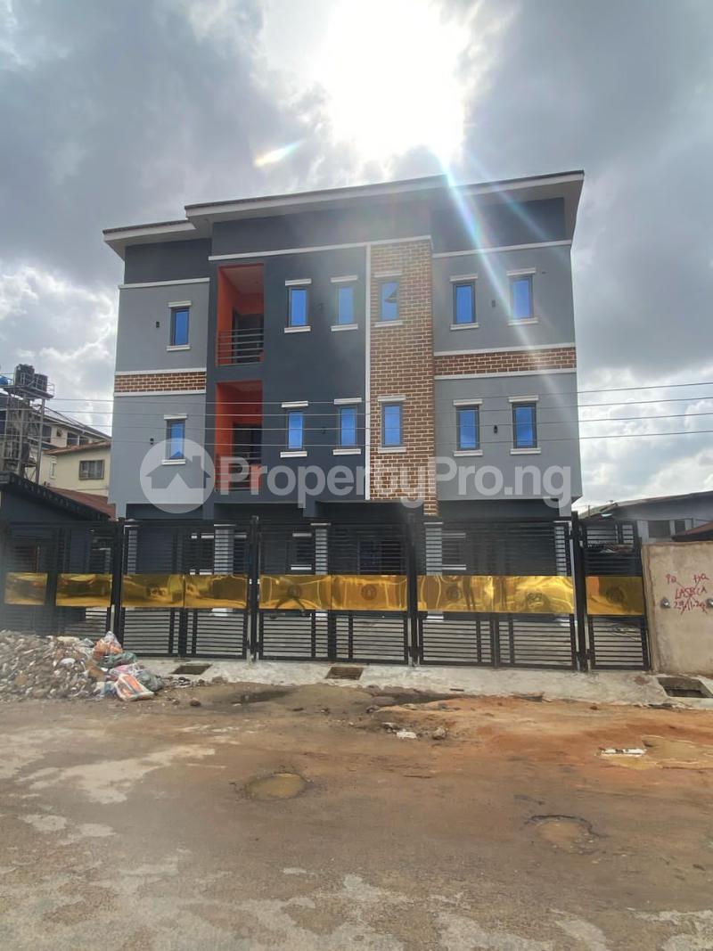 1 bedroom Flat / Apartment for rent Morocco Fola Agoro Yaba Lagos