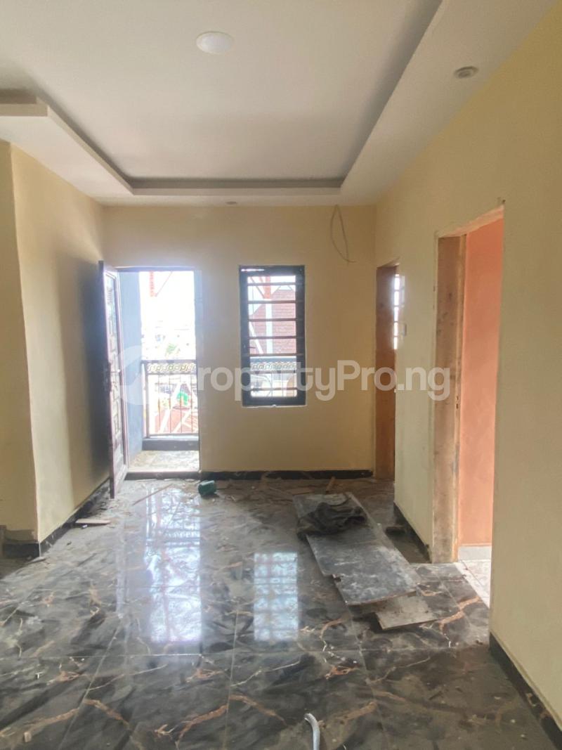 1 bedroom Flat / Apartment for rent Ebute Metta Adekunle Yaba Lagos
