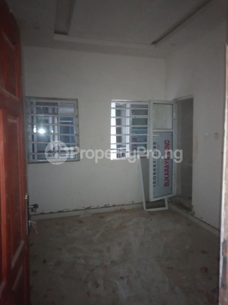 1 bedroom Flat / Apartment for rent = Akoka Yaba Lagos