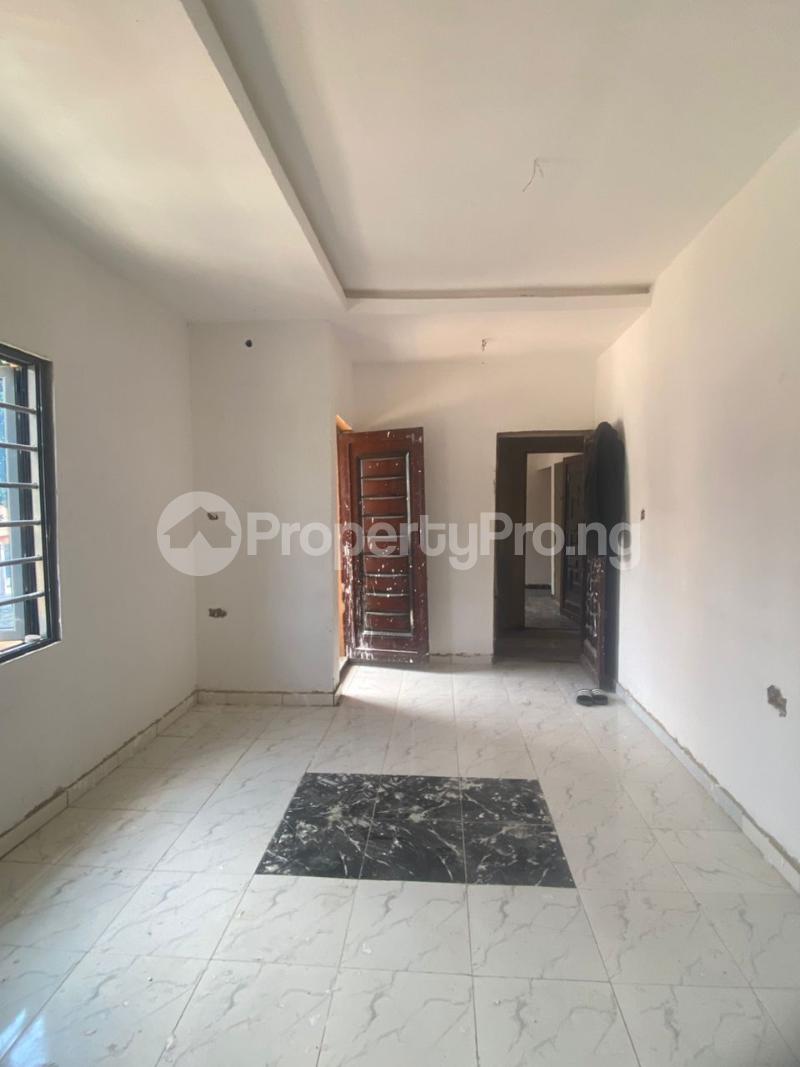 1 bedroom Flat / Apartment for rent Bajulaiye Shomolu Lagos - 6