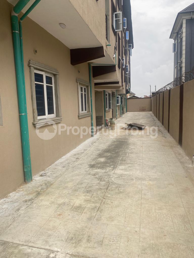1 bedroom Flat / Apartment for rent Onipanu, Shomolu Lagos