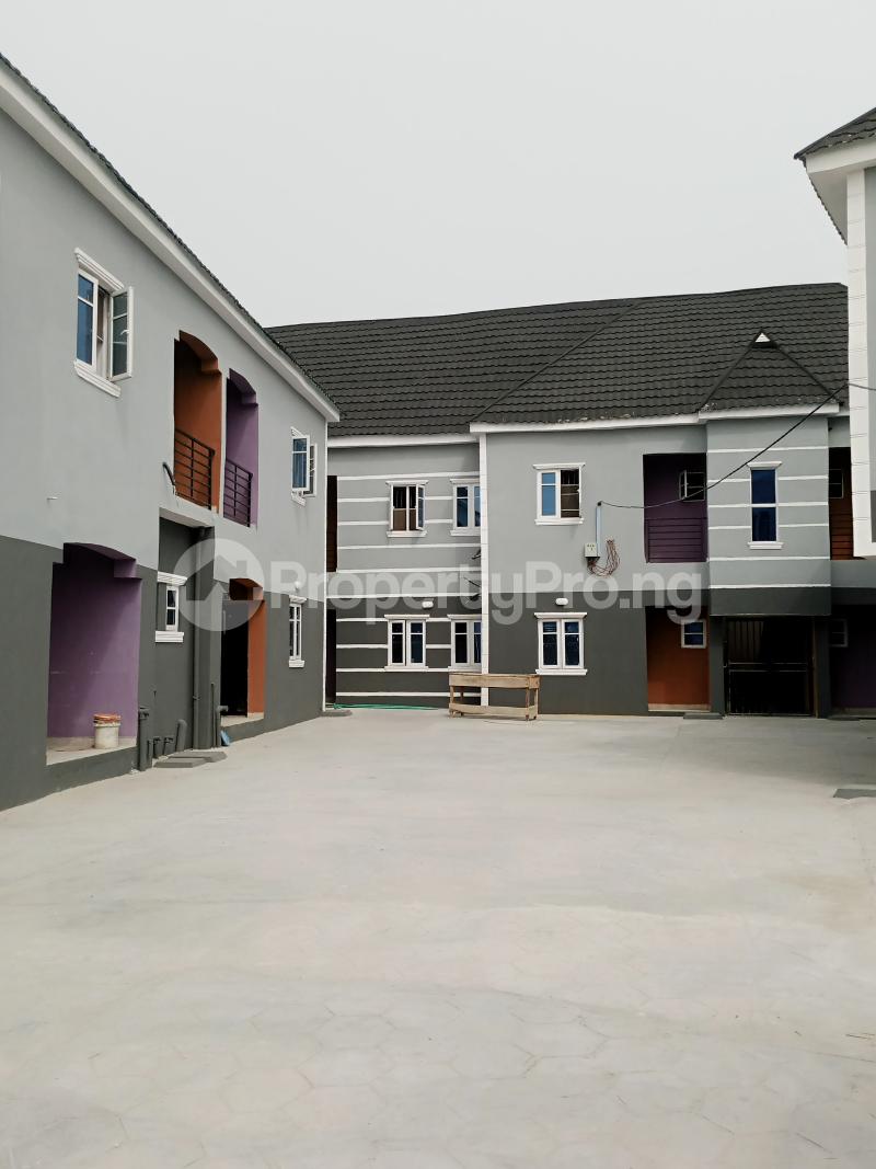 1 bedroom Flat / Apartment for rent New Road Bustop, Gbetu Awoyaya Ajah Lagos