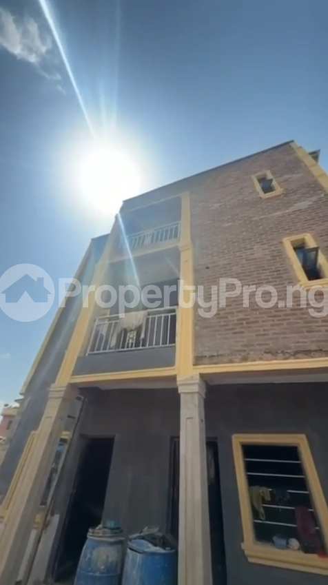 1 bedroom Flat / Apartment for rent Ilasa Mushin Lagos