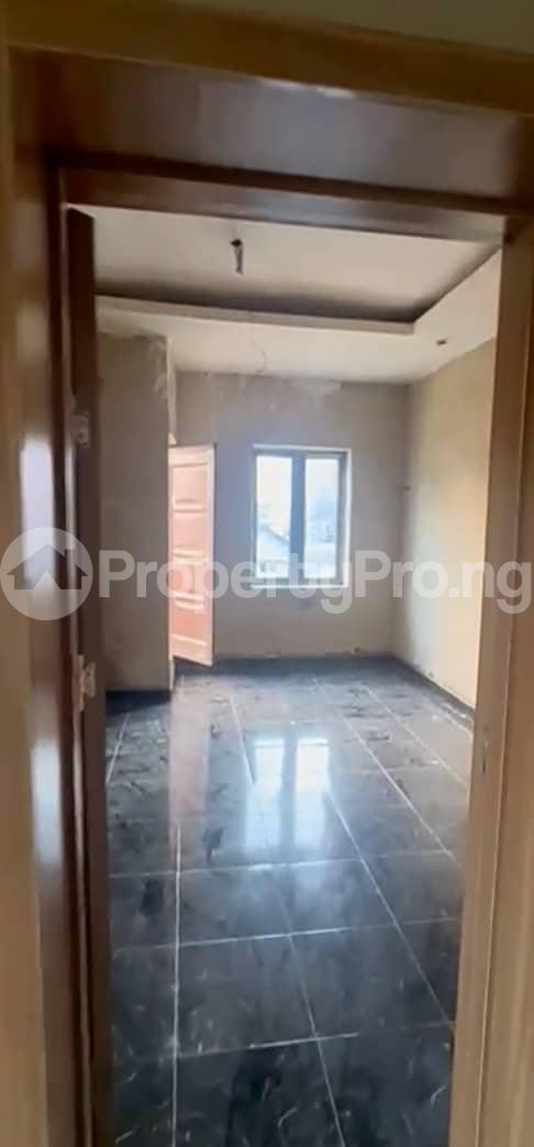 1 bedroom Flat / Apartment for rent Adekunle Yaba Lagos - 0