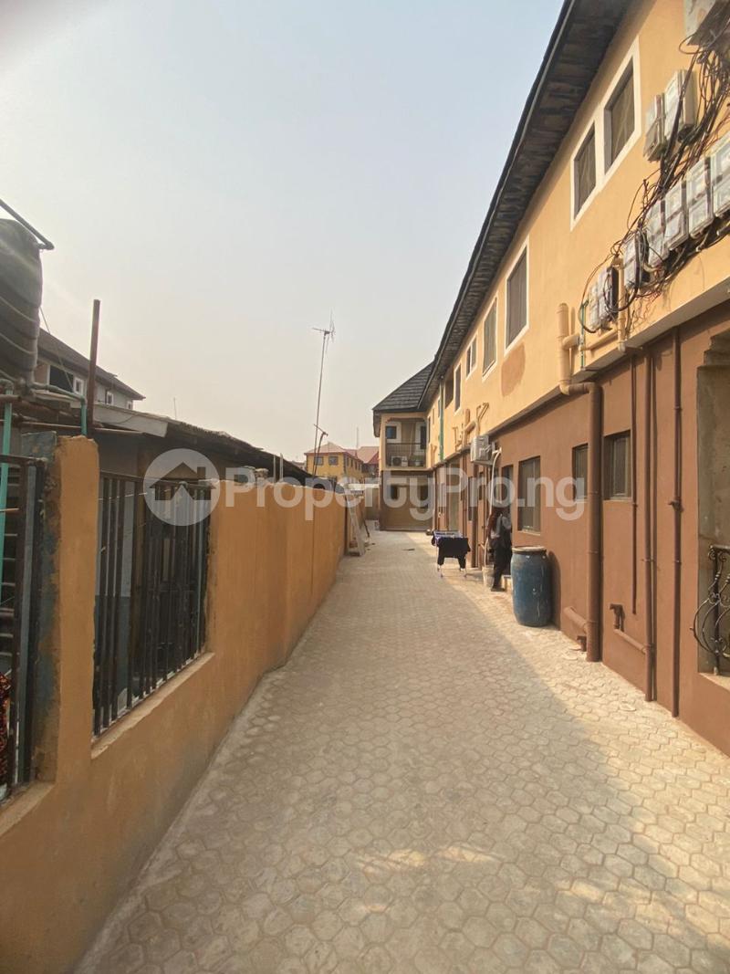 1 bedroom Flat / Apartment for rent Bajulaiye Shomolu Lagos