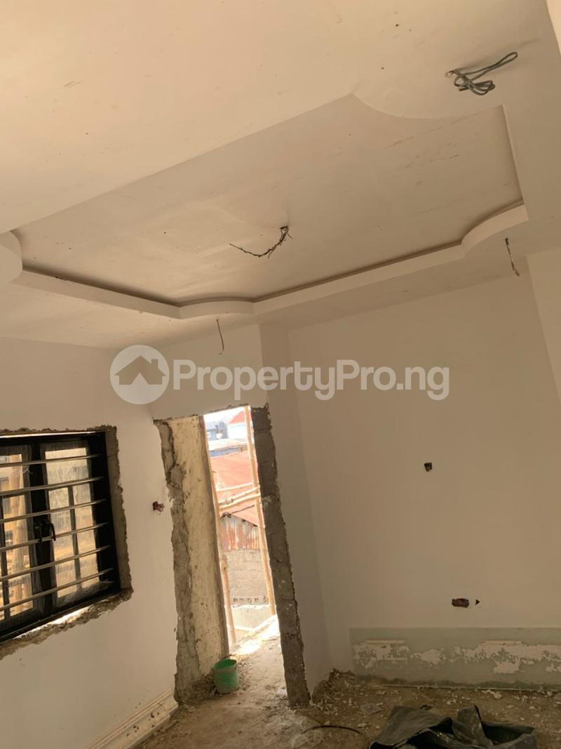 1 bedroom Flat / Apartment for rent Off Luth Road Mushin Mushin Mushin Lagos