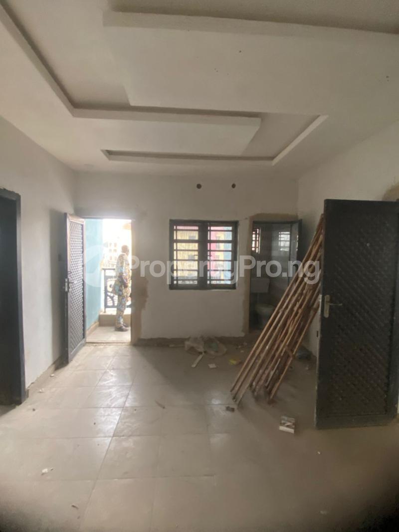 1 bedroom Flat / Apartment for rent Shomolu Fola Agoro Yaba Lagos