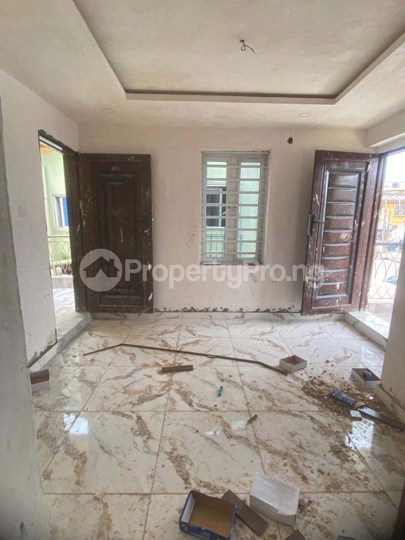 1 bedroom Flat / Apartment for rent Palmgroove Onipanu Shomolu Lagos