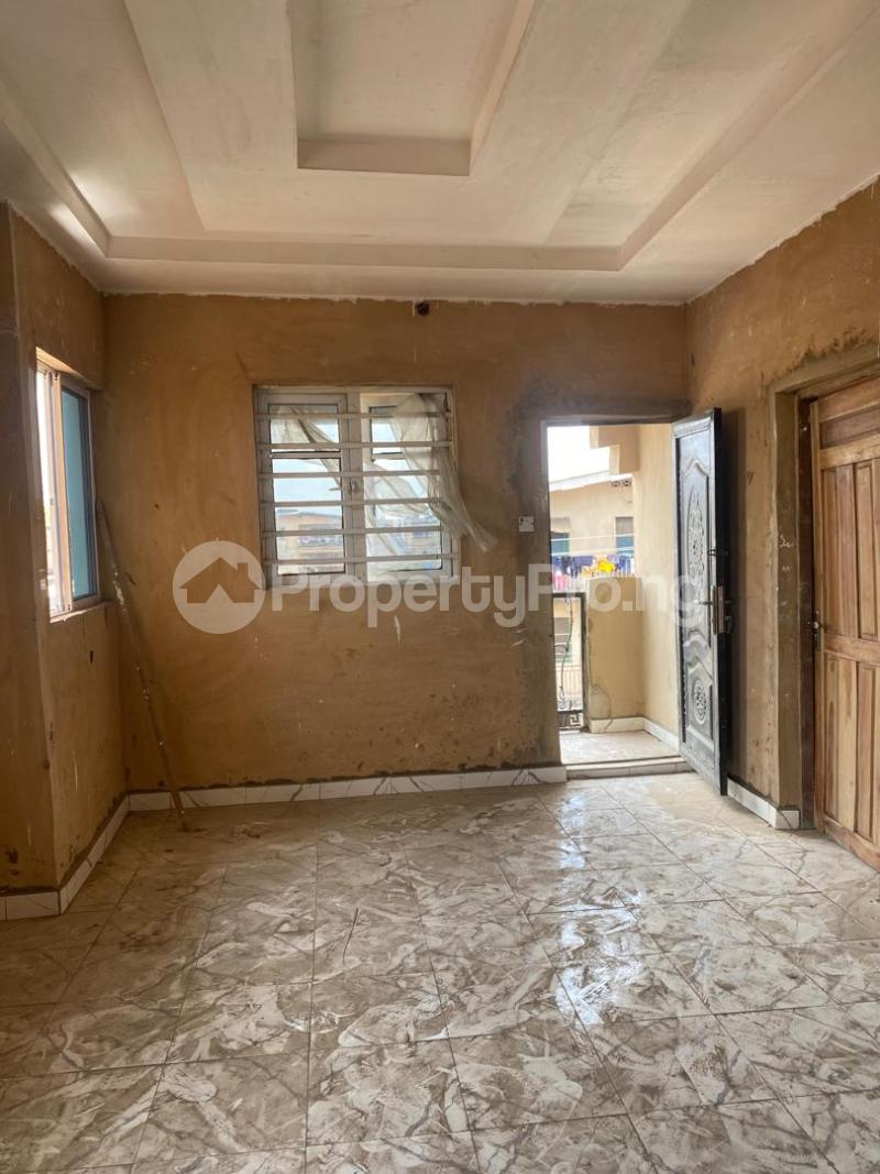 1 bedroom Flat / Apartment for rent Onipanu Shomolu Lagos
