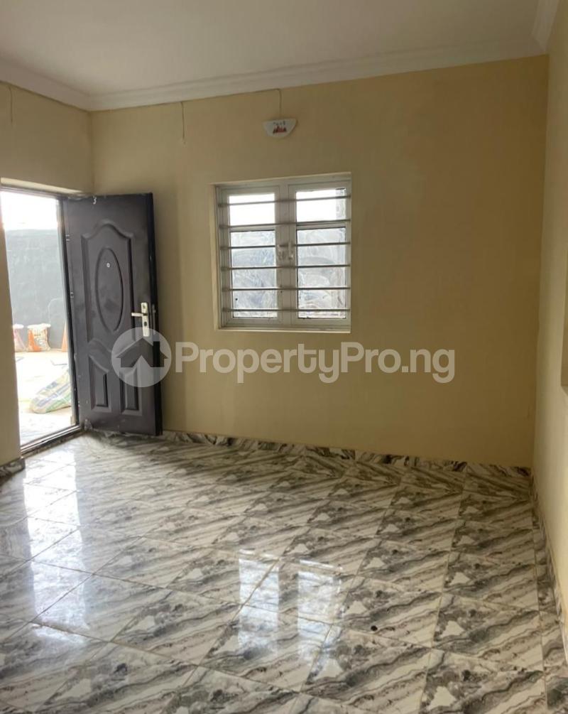 1 bedroom Flat / Apartment for rent Iwaya Yaba Lagos