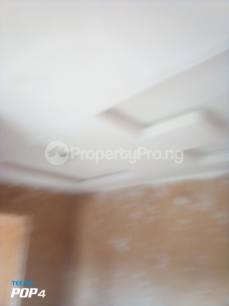 1 bedroom Flat / Apartment for rent Off Lawanson Road, Surulere Lagos