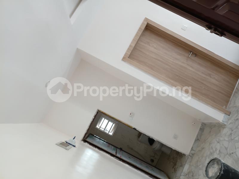 1 bedroom Flat / Apartment for rent Akinajo Olopa Ajuwon, Yakoyo/Alagbole Ojodu Lagos