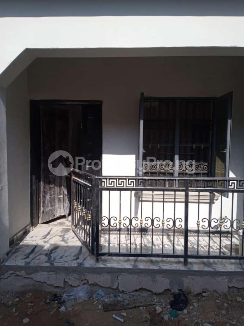 1 bedroom Flat / Apartment for rent Adekunle Yaba Lagos