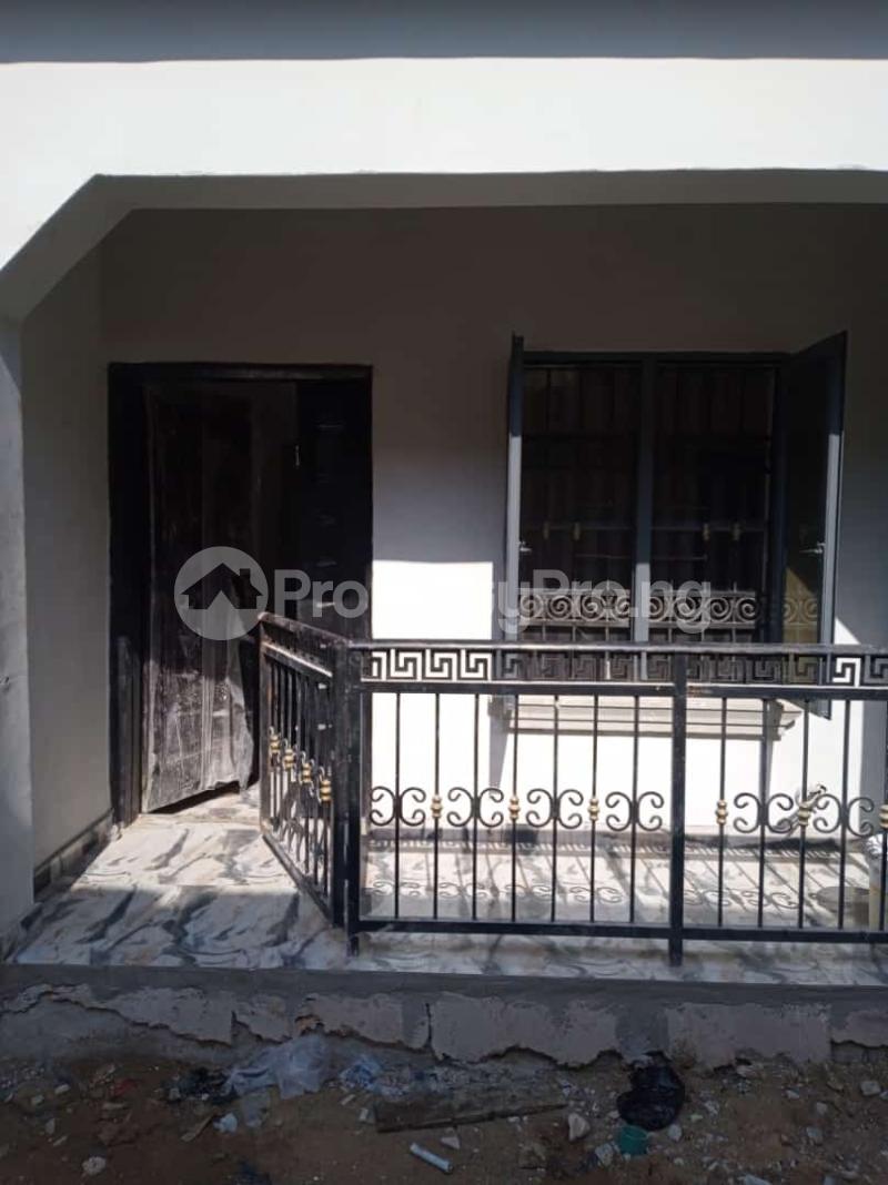 1 bedroom Flat / Apartment for rent Adekunle Yaba Lagos - 0