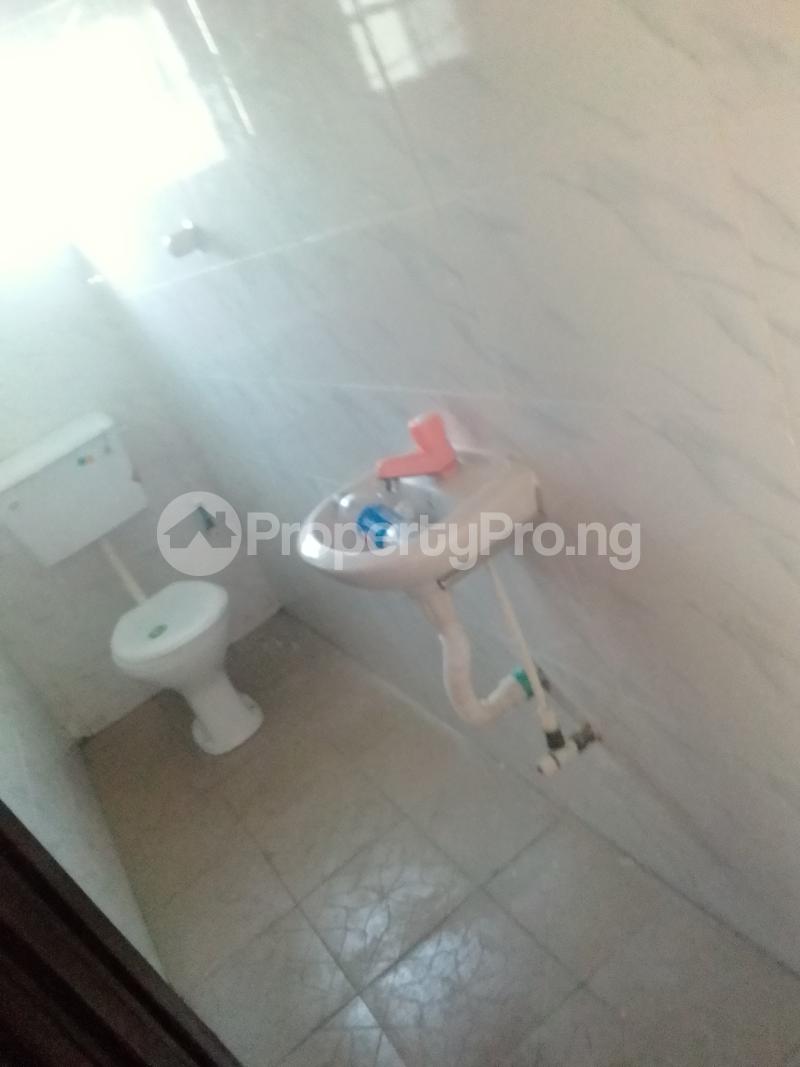 1 Bedroom Flat / Apartment in Obanikoro Shomolu Lagos Flat