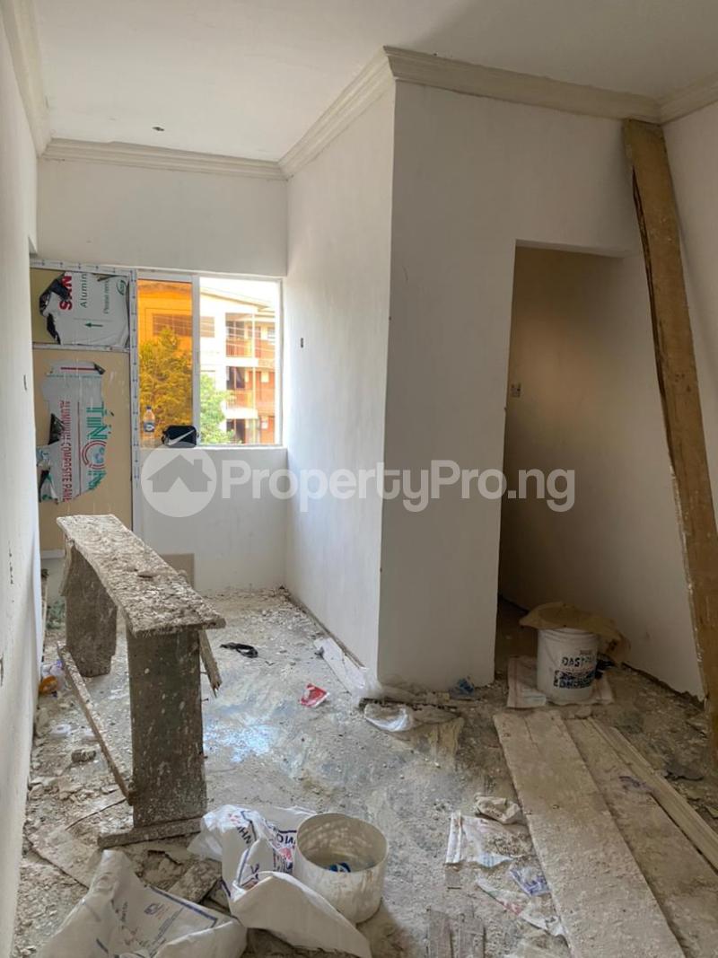 Flat / Apartment for rent Behind Yabatech Back Gate Yaba Lagos - 7