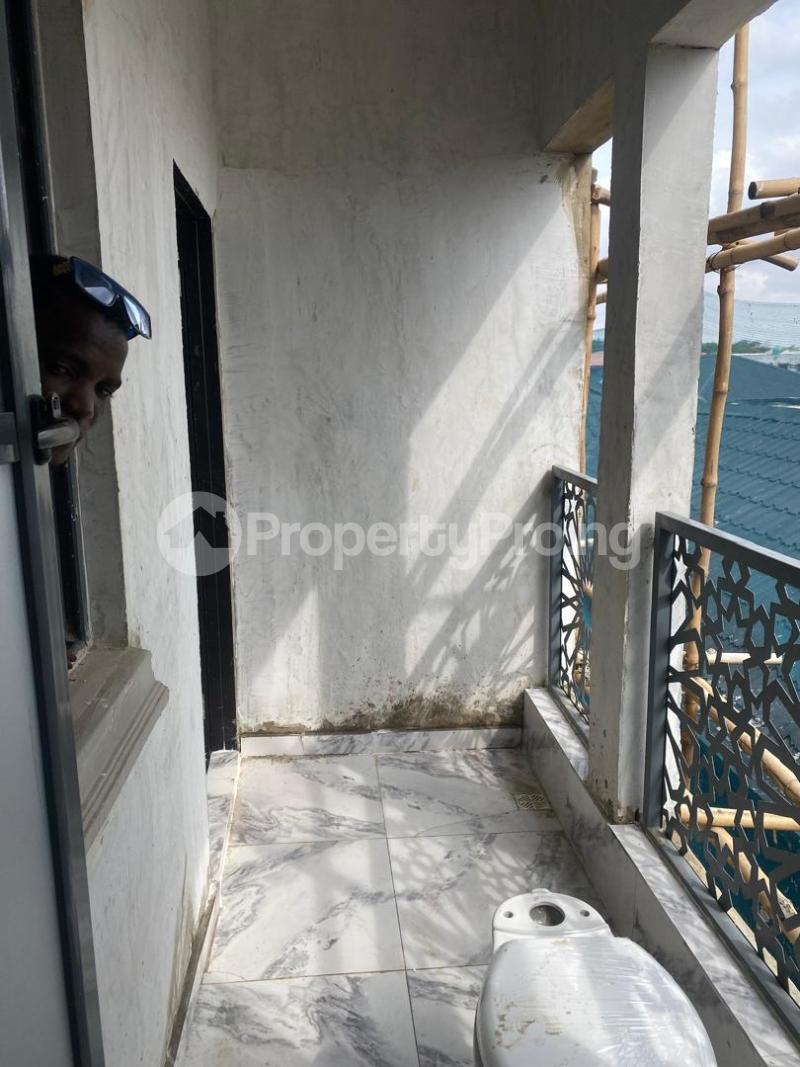 1 bedroom Flat / Apartment for rent Onike Sabo Yaba Lagos