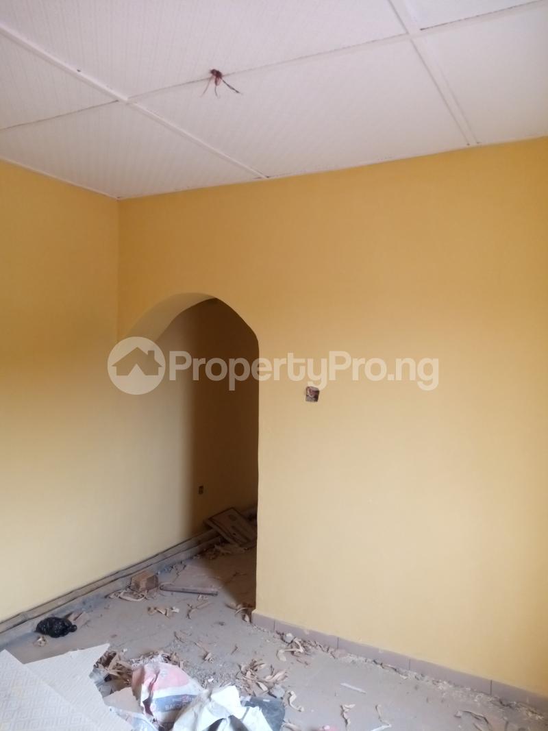 1 bedroom Flat / Apartment for rent Akinola Street Fadeyi Fadeyi Shomolu Lagos - 0