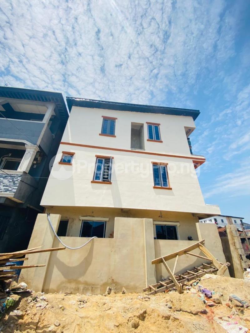 1 bedroom Flat / Apartment for sale Shomolu Shomolu Lagos