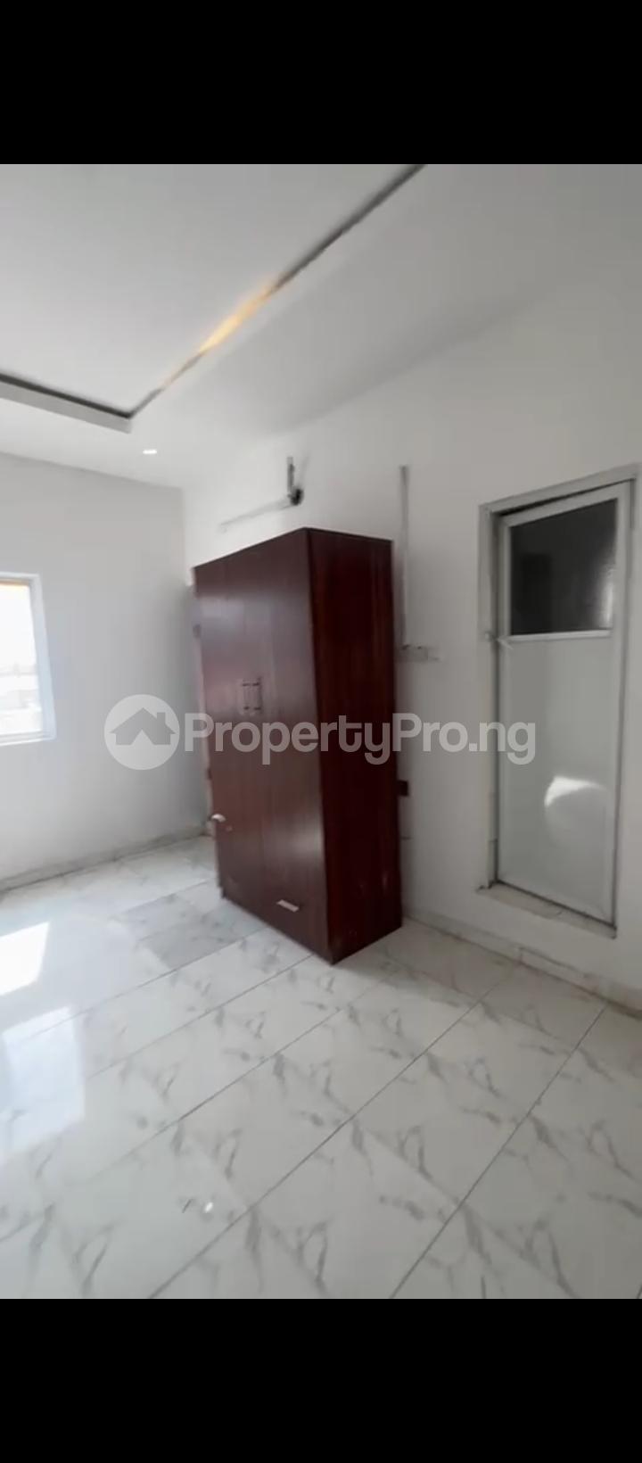 1 bedroom Flat / Apartment for rent Yaba Lagos