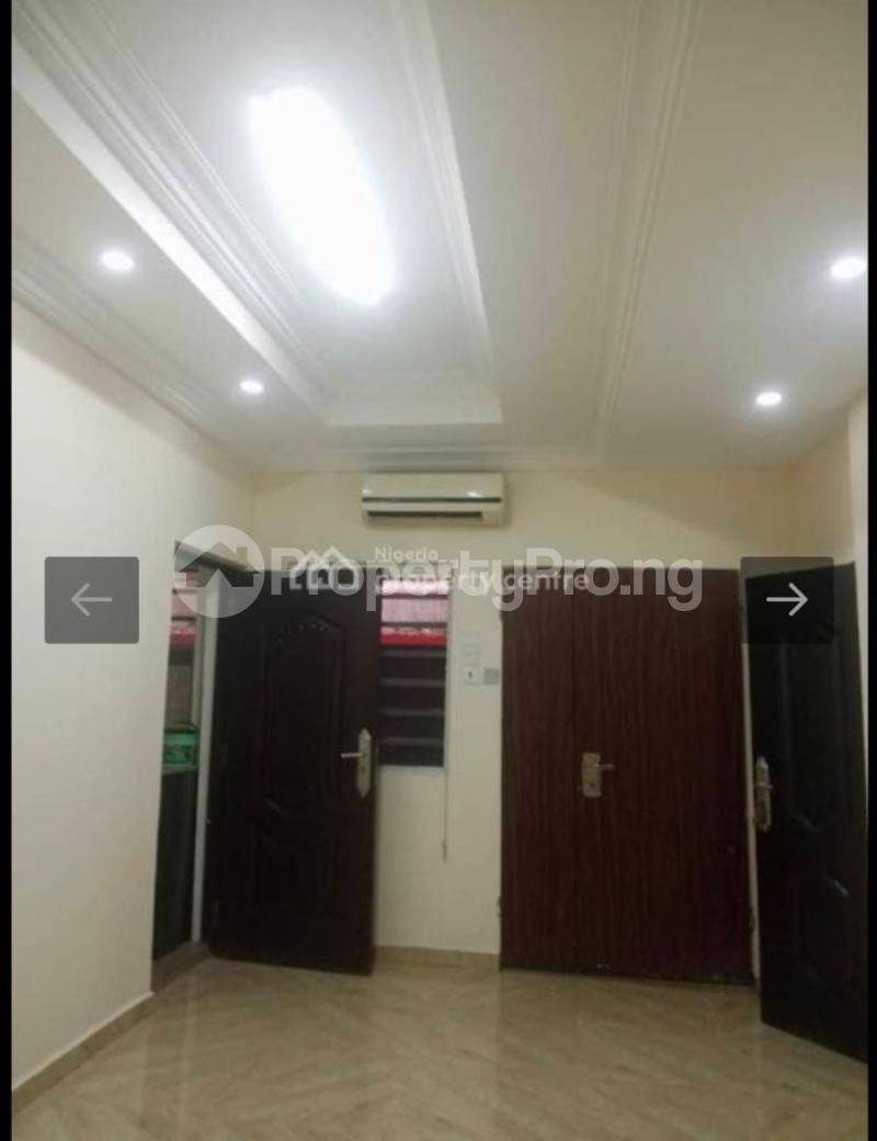 1 Bedroom Flat / Apartment in Alagomeji Yaba Lagos Flat / Apartment