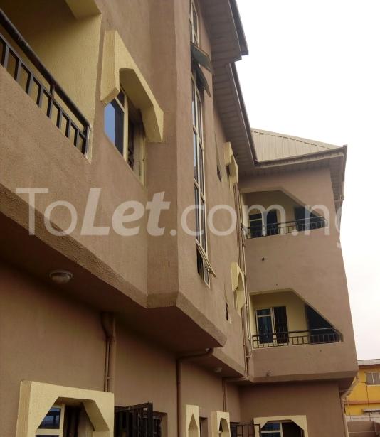 1 bedroom Flat / Apartment for rent Ladylak Shomolu Lagos