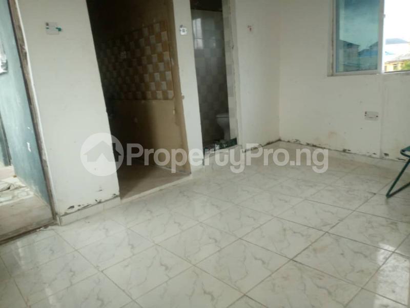 Flat / Apartment for rent Alagomeji, Yaba. Alagomeji Yaba Lagos
