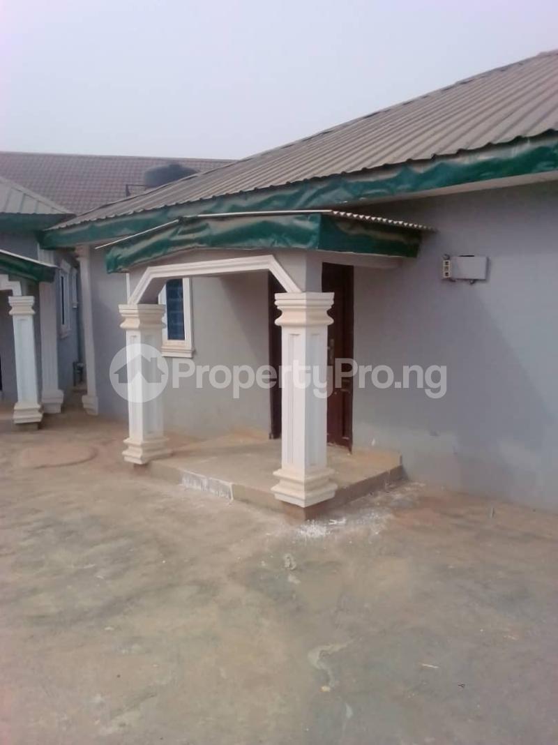 1 bedroom Flat / Apartment for rent Onifade Bus Stop, Mopol Junction. Ayobo Ipaja Lagos - 0