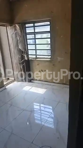 1 bedroom Flat / Apartment for rent Off Ogunmokun, Mushin Lagos - 0