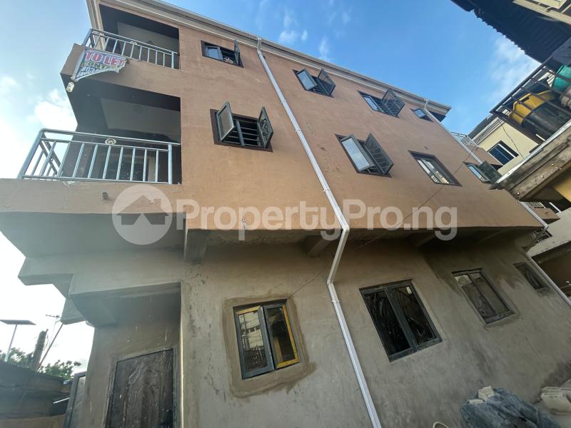 1 bedroom Flat / Apartment for rent Onike Onike Yaba Lagos
