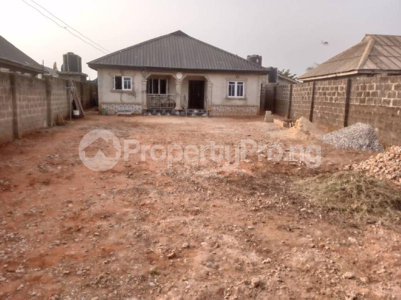 House for sale Off Koro Otun Idiagbalumo Bstop, Itele Ado Odo/Ota Ogun