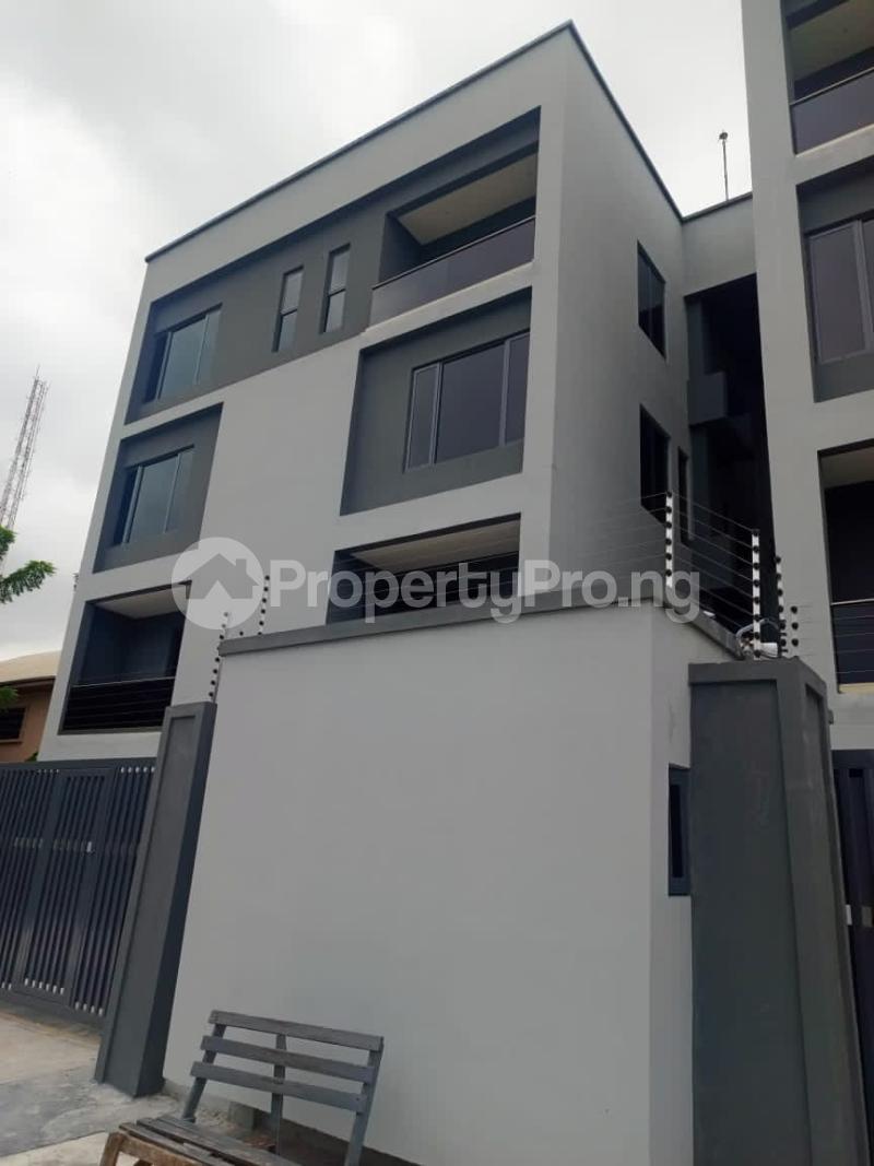 2 bedroom House for rent Off Admiralty Way Lekki Phase 1 Lekki Lagos
