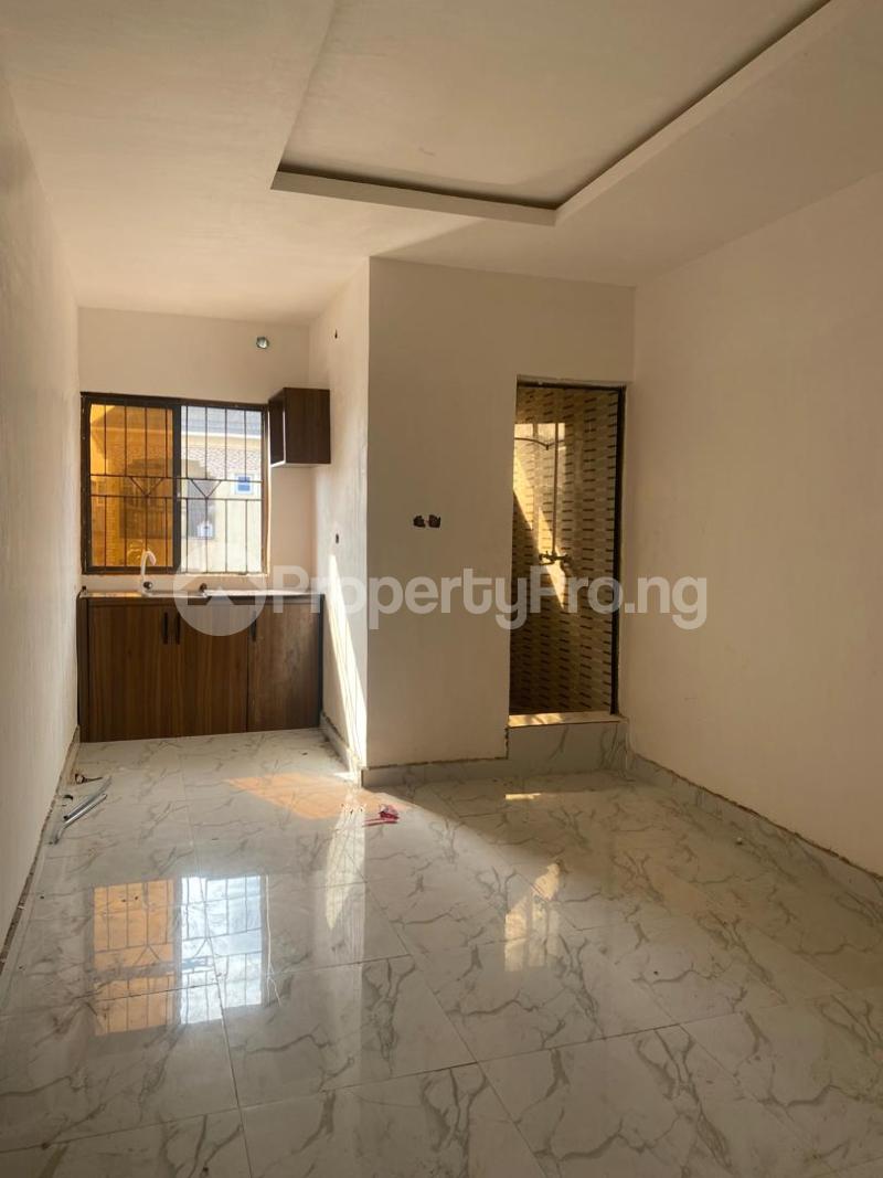 1 bedroom Flat / Apartment for rent  Abule-Ijesha Yaba Lagos