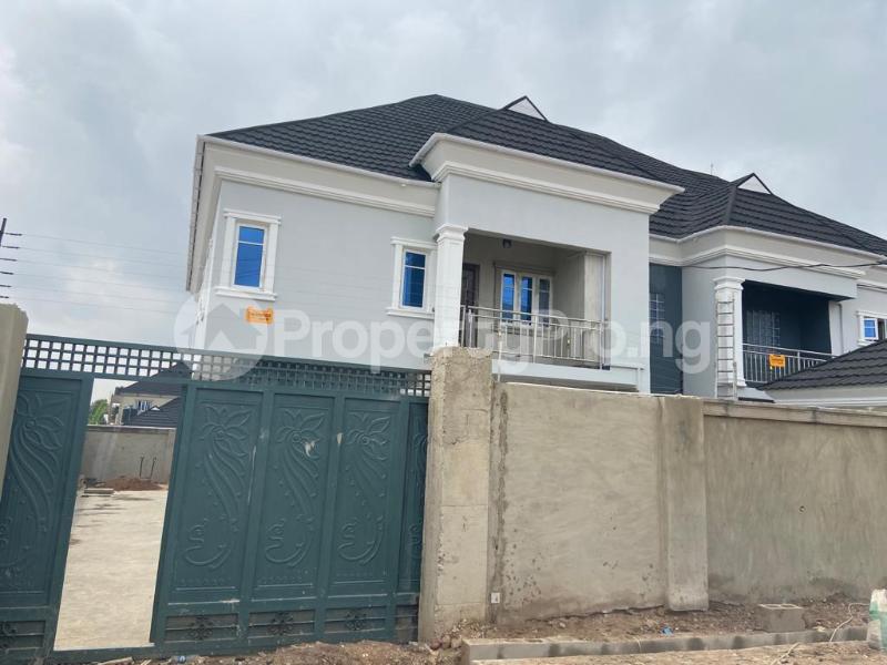 2 bedroom Flat / Apartment for rent Ore Ofe Estate Akala Express Ibadan Oyo