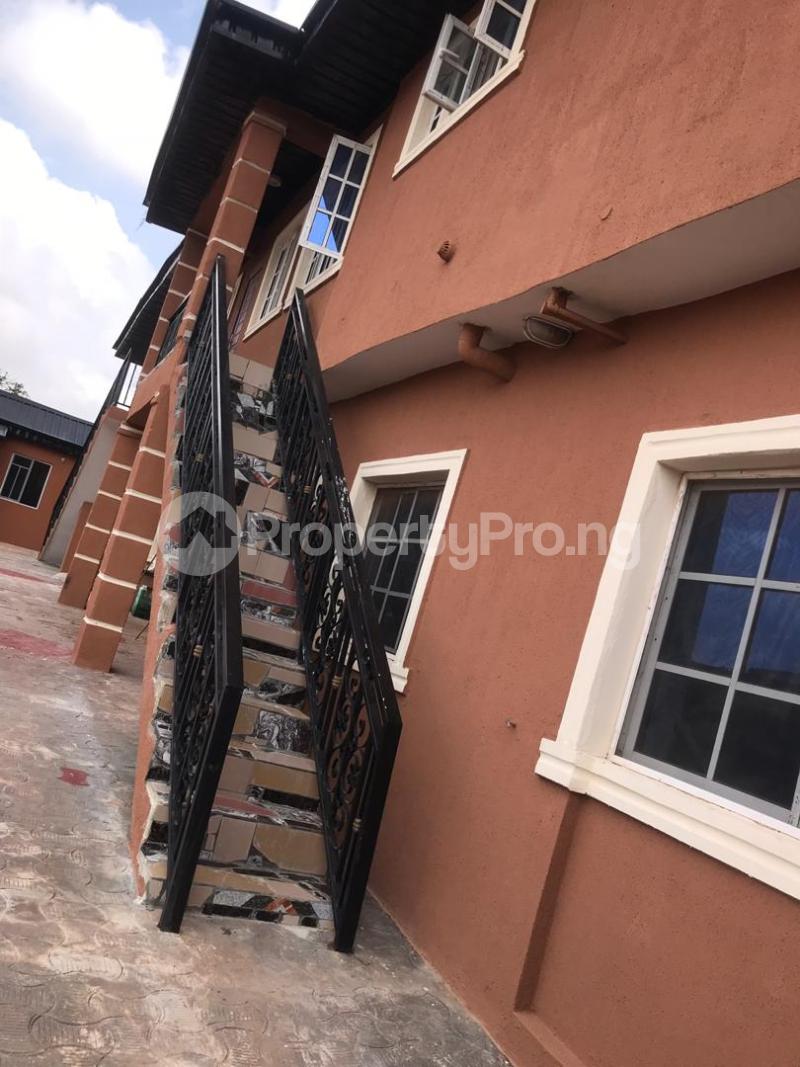 3 bedroom Flat / Apartment for rent Olotu Bus Stop, Olotu Str Alakia Alakia Ibadan Oyo